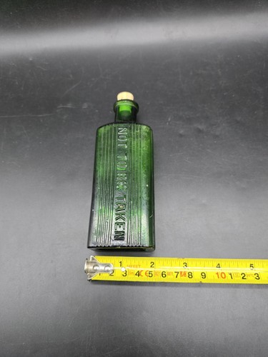 Antique Green Glass Poison Bottle Ribbed Not To Be Taken Rectangular 14cm - Picture 6 of 7
