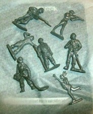 7 VINTAGE LEAD FIGURES, 6 SOLDIERS, 1 AMERICAN INDIAN WITH TOMAHAWK