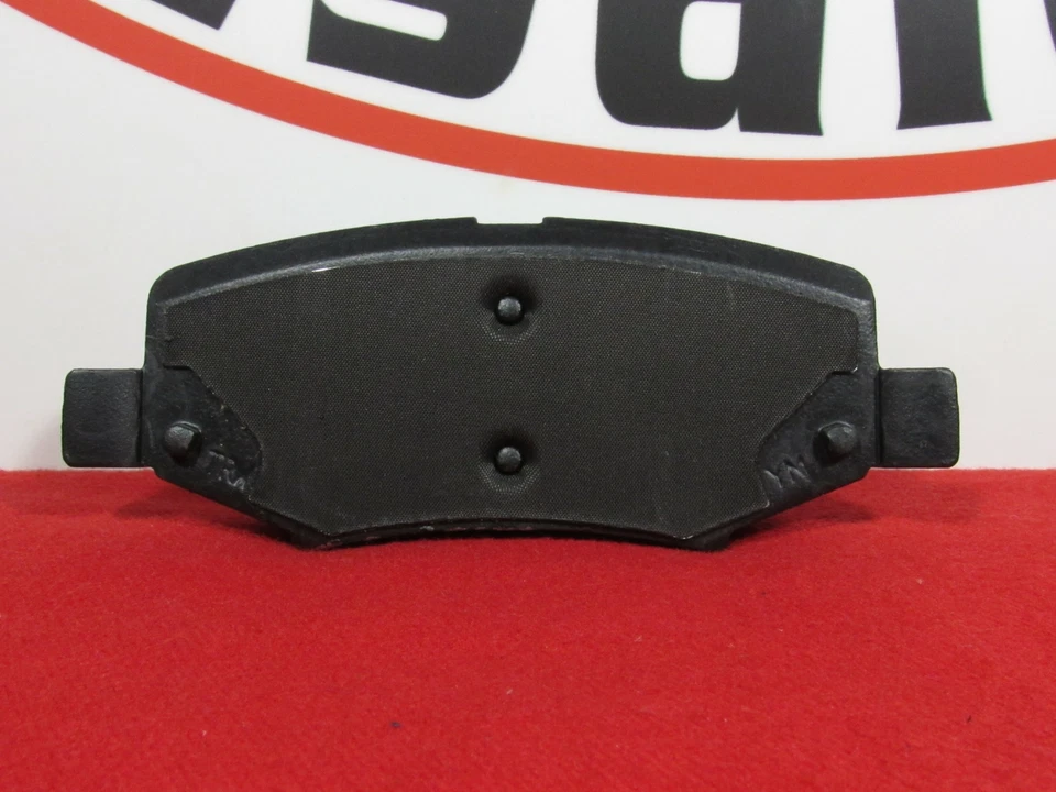 Kit de pastillas de freno de disco trasero Dodge Jeep NUEVO OEM MOPAR Foto 4 de 4