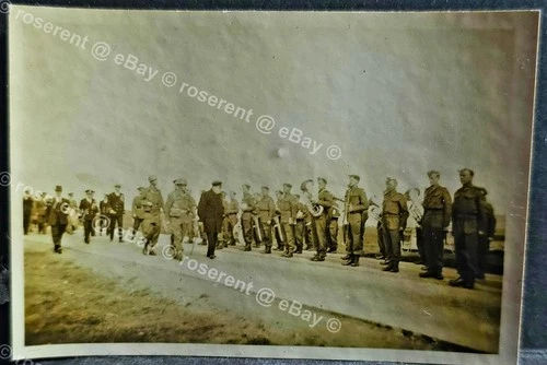 WW2 Iceland - Winston Churchill inspecting 49th Division Band  - photo 9 by 6cm