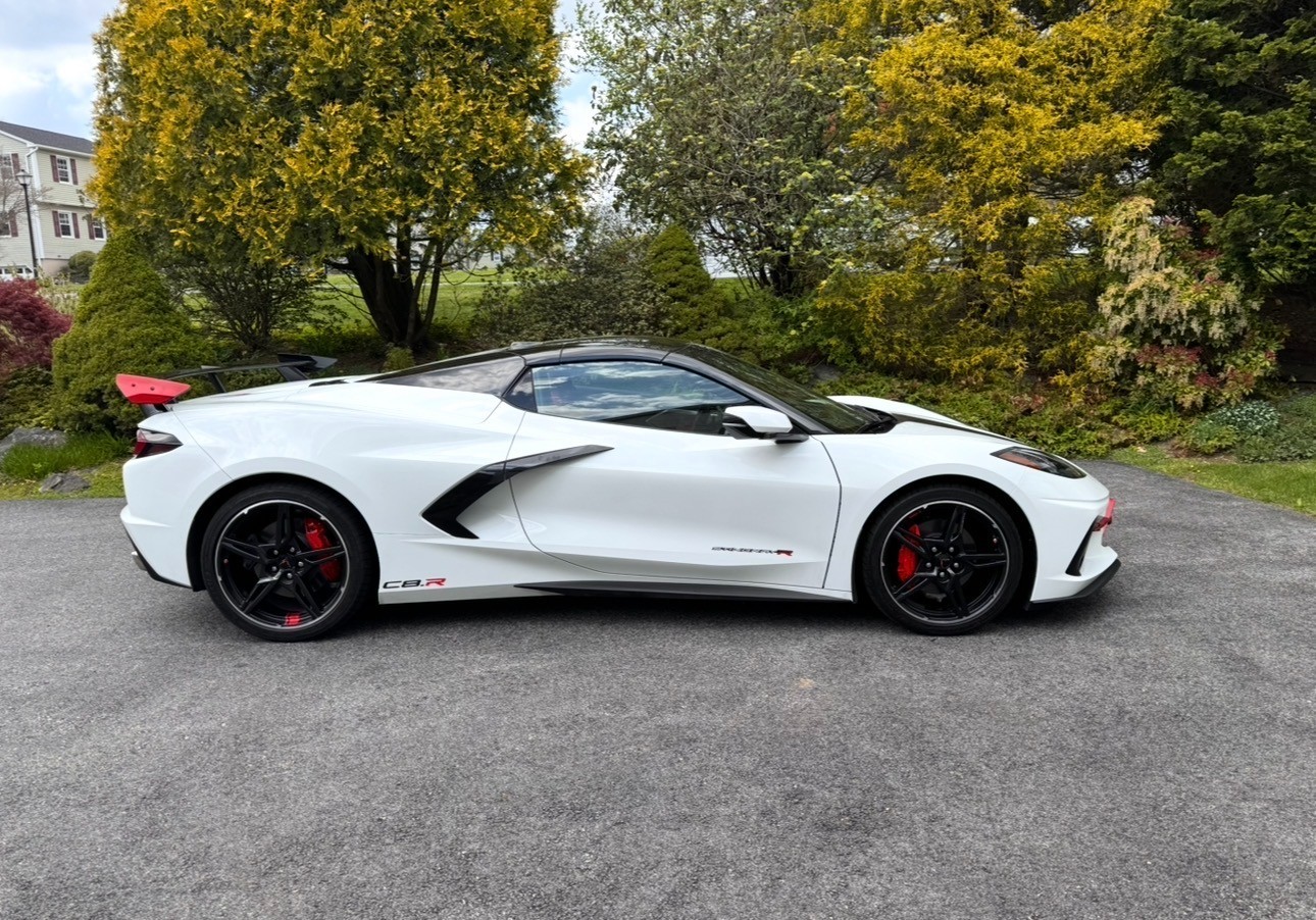 2024 White Chevrolet Corvette   | C8 Corvette Photo 9