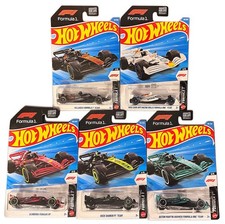 Lot of 5 Hot Wheels Formula 1 F1 Teams McLaren Ferrari Aston Martin RB