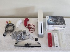 Nintendo Wii Console Bundle 6 Games Cables 2 Controllers  2 Nunchucks Tested 