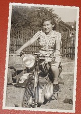 Alte SW privat Foto-AK NSU 250 OSL oder Victoria KR 25 Aero um 1950/60