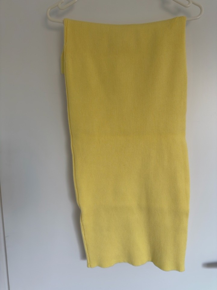 Bae The Label Yellow ribbed midi skirt without split - Large