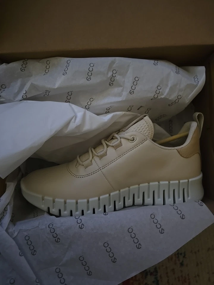 ZAPATILLAS DE CUERO ECCO Gruuv para mujer talla 7. 5 Foto 4 de 4