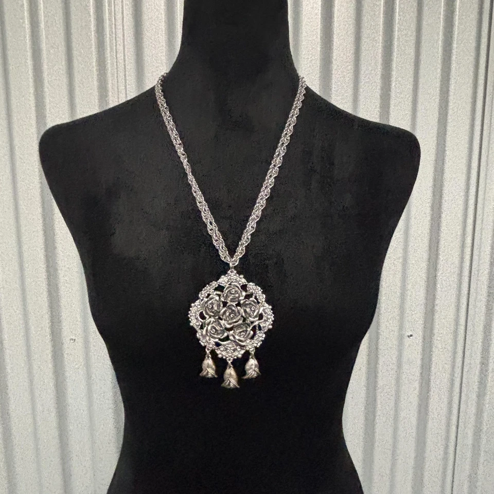 Collar Vintage Rosas Tortolani Tono Plata Colgante Colgante Floral Declaración Foto 3 de 4