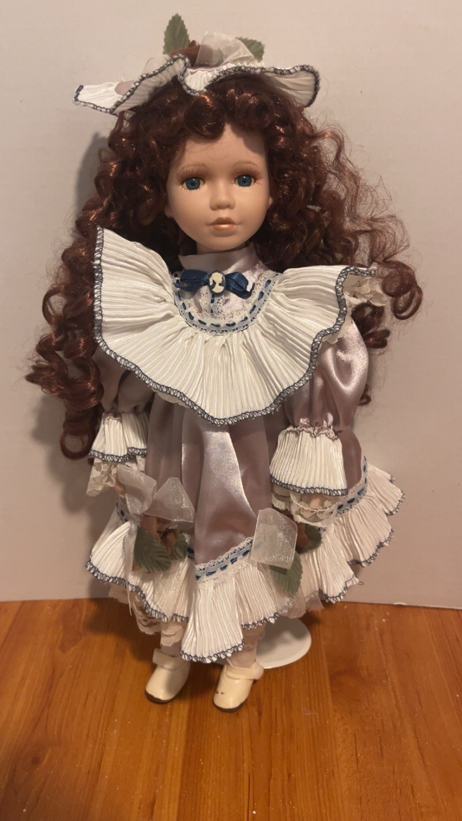 *extremely* Haunted Vintage Porcelain Doll -Anna