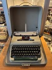 1961 OLYMPIA SM4 - typewriter Schreibmaschine antik vintage