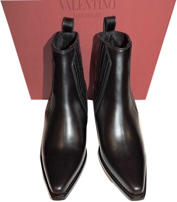 Valentino Garavani Rockstud Ankle Boots Chelsea Western  display picture 1