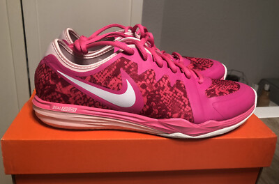 Neue Womens Nike Dual Fusion TR 3 Print in der Größe EUR 38,5  =24,5cm.