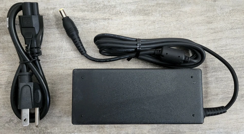 Adaptador Delta AC/DC ADP-90CD BD 100-240V 20V 4.5A Salida - Fuente de alimentación para portátil Foto 2 de 4