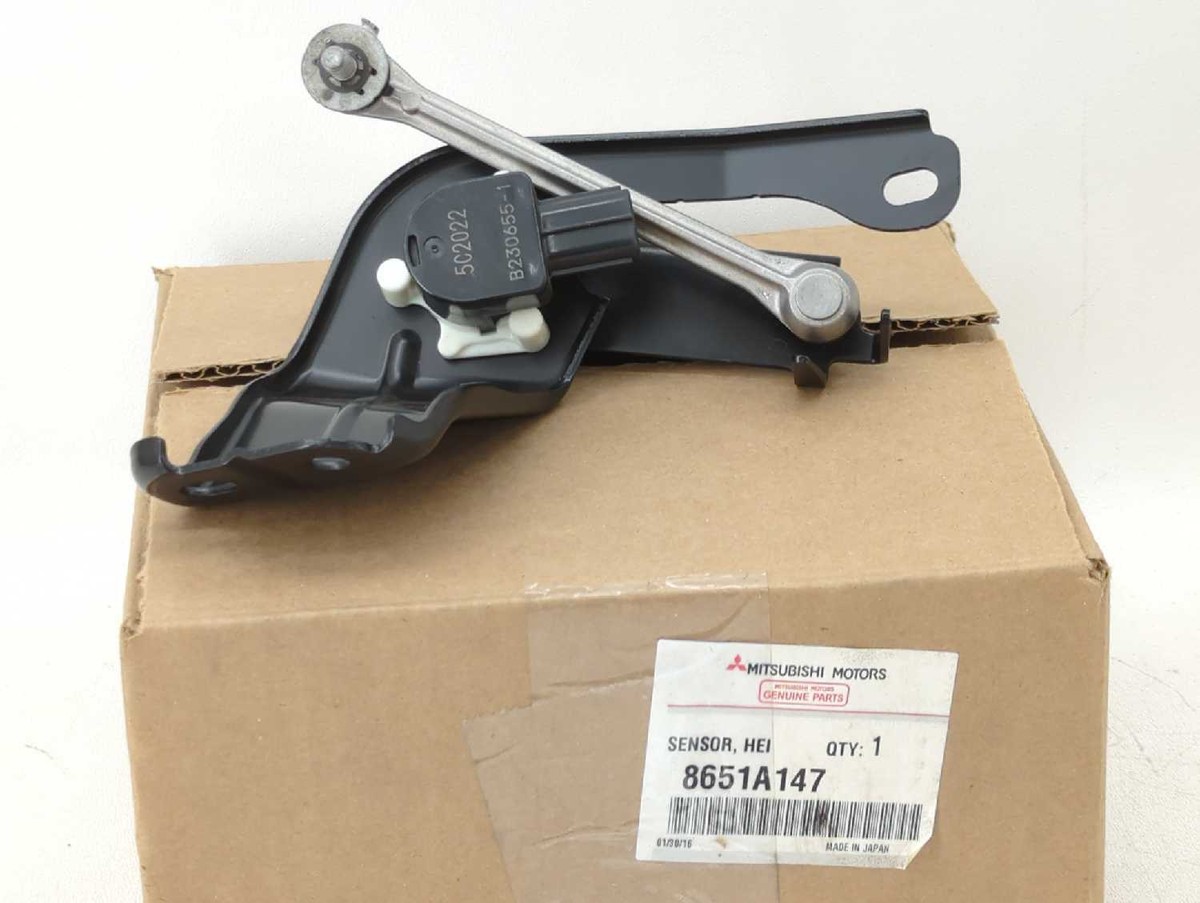 New OEM Mitsubishi Rear Height Sensor 2011-2021 Outlander Sport