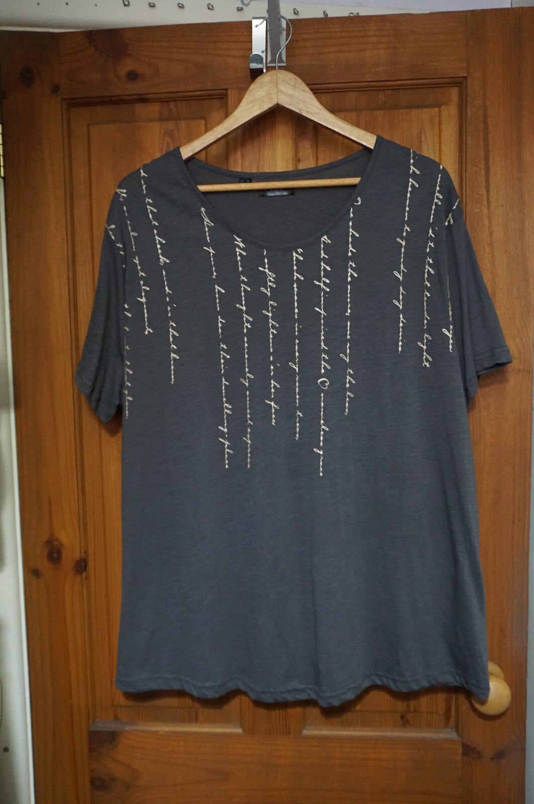 Grey boxy tee with pale gold script poetry  boho hippie  Size L  t-shirt BNWOT