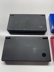 Lot Of (4) Nintendo DSi Consoles And 1 Nintendo 3DS (For Parts/Repair) UNTESTED