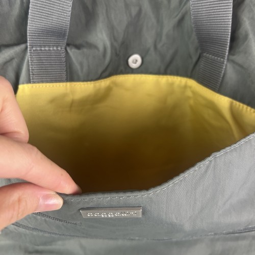 Baggallini grau Nylon Essential Beuteltasche Tasche Handtasche Kuriertasche Laptop Reise 14 Zoll - Bild 4 von 13