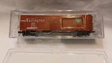 CB&Q 22827 N-scale train Intermountain Railway Co 50' AAR Single Door Boxcar Red