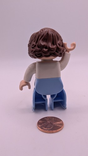 Lego Duplo Ville WOMAN MOM MOTHER 2.5" FIGURE Brown Hair Overalls Farmer Farm - Picture 3 of 3