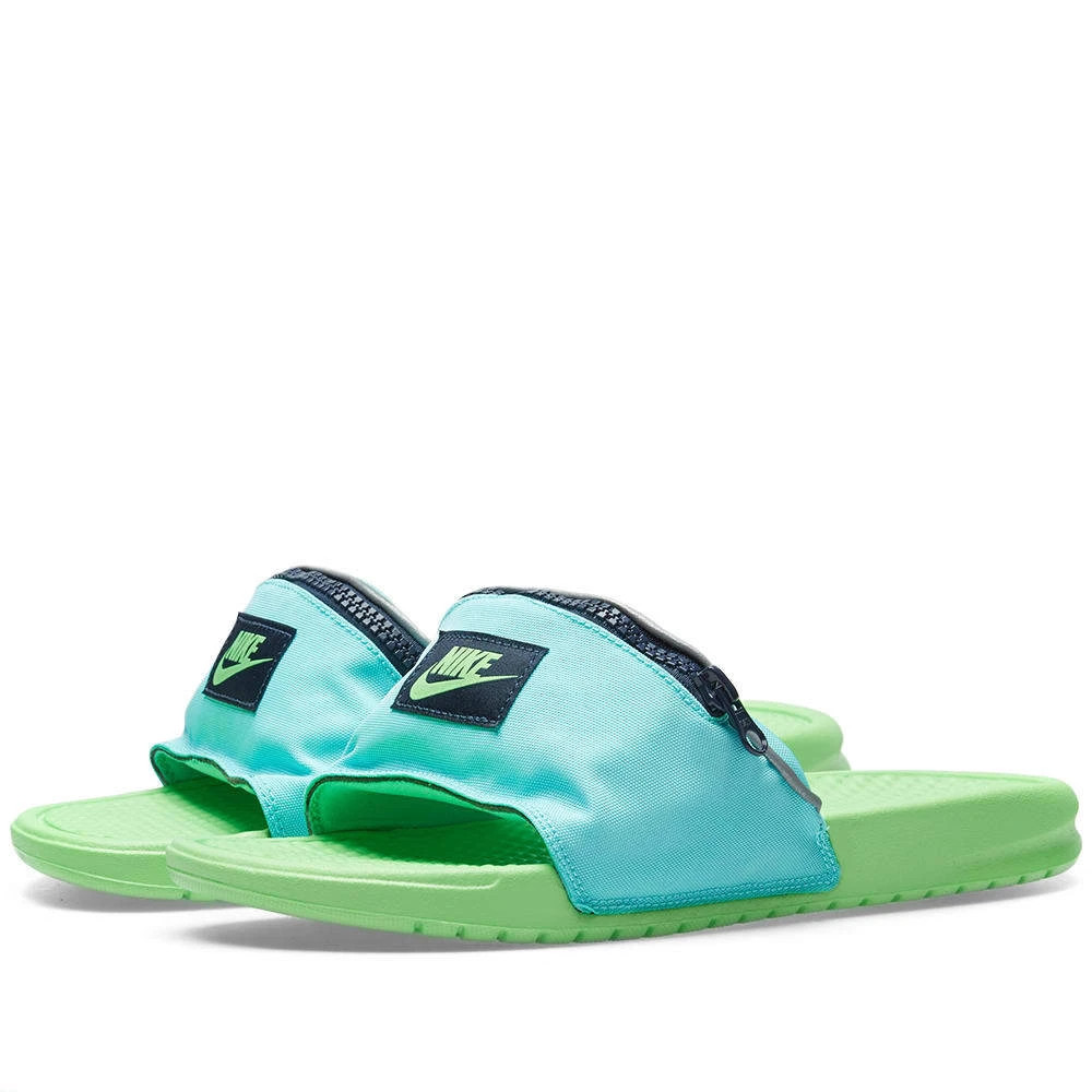 nike benassi pocket