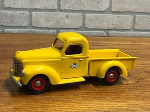 1947 International IH Pickup Truck Milwaukee Journal - PMC Promo 1:25 plastic