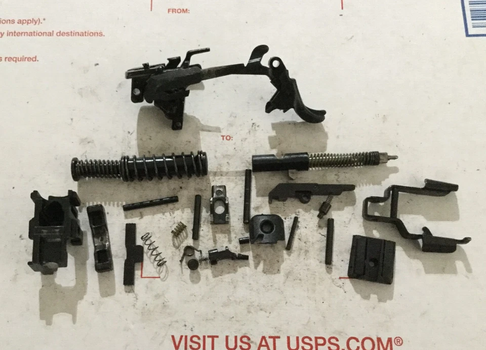 Taurus модель PT 24/7 G2C запчасти лот ремонт / восстановление 824423 - Изображение 2 из 3