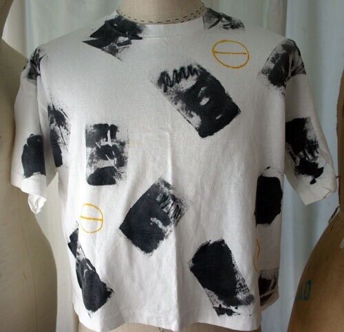 Vintage Unknown Artist Cropped T-Shirt 1980s Tania popularność