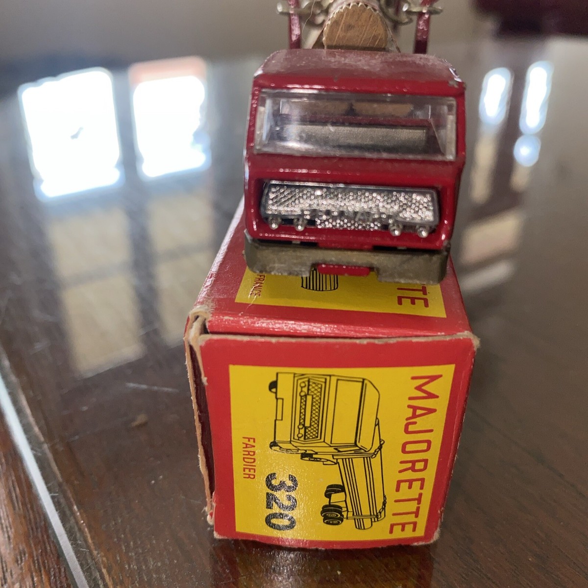 MAJORETTE N° 320 - Camion Bernard Fardier Porte Bois à