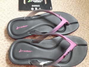 rider flip flops womens