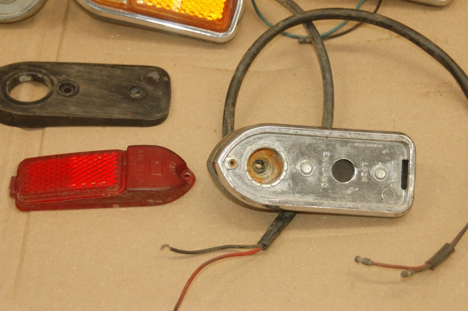 MG MGB Lucas Sidemarker Lights for Parts.  Also Midget - Image 4 of 4