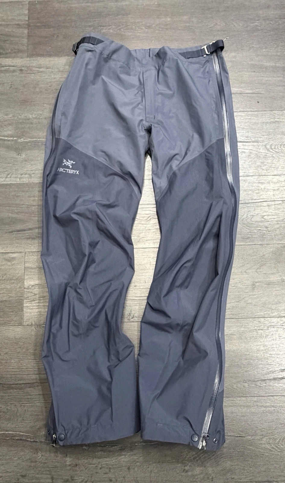 Arcteryx Alpha SL Pants 2012 Mens Large Grey Gore-Tex Waterproof Shell trekking
Opens in a new windo