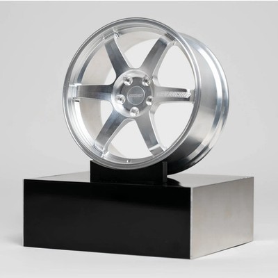 Miniaturfelge 1:5 aus Aluminium   Rays TE37 in Silber    Deko Felge JDM 