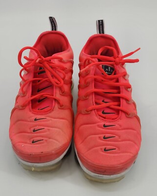 nike air vapormax plus overbranding bright crimson