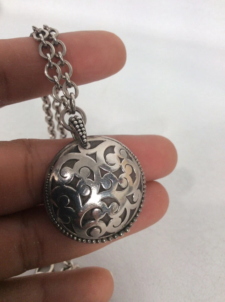 Collar Lois Hill Bali Indonesia Plata de Ley 925 Redondo Colgante Palanca Foto 4 de 4