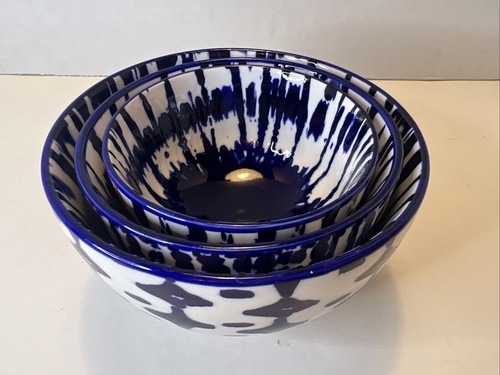 West Elm Blue Indigo Tie Dye Nesting Bowls Ceramic -Set Of 3 -Pinch Prep Bowl - Picture 8 of 8