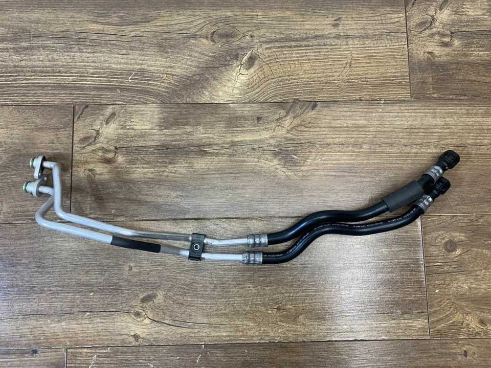 BMW M3 M4 2015-2020 3,0 L transmisión aceite refrigerante línea tubo manguera F80 F82 F83 Foto 2 de 4