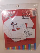 DIZZLE ART Pre-Shaded Christmas Iron-On Transfer - Skiing Snowman #50028 NOS VTG