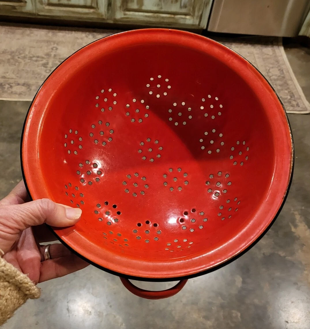 Vintage 2 Handled Red & Black Enameled Steel 10" X 5" Colander Strainer