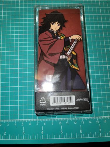 FiGPiN Demon Slayer Giyu Tomioka #489 Nuevo - Imagen 5 de 6