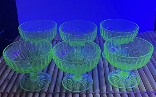 Green Depression Glass Uranium Vaseline 6 Footed Sherbet/Dessert Cups