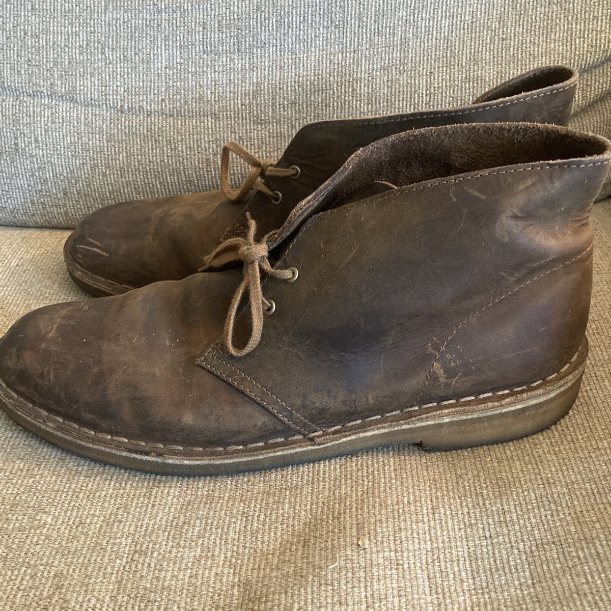 Clarks Brown Nicely Broken In Leather Lace Up Chukka Desert  display picture 1