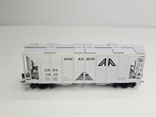 Tolva cubierta Bowser - HO - Ann Arbor 2 bahías #3832 - Sin caja | Condition: Used