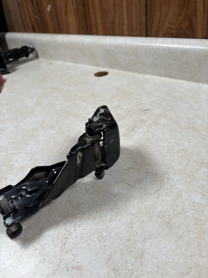 Dodge Grand Caravan/Ciudad y País 2008-2017 OEM Mopar bisagra de puerta corredera (R) Foto 2 de 4