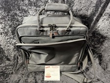 Gator - G-MIXERBAG-1515 - 1Padded Nylon Mixer/Equipment Bag - 15.5 x 15.0 x 5.5"