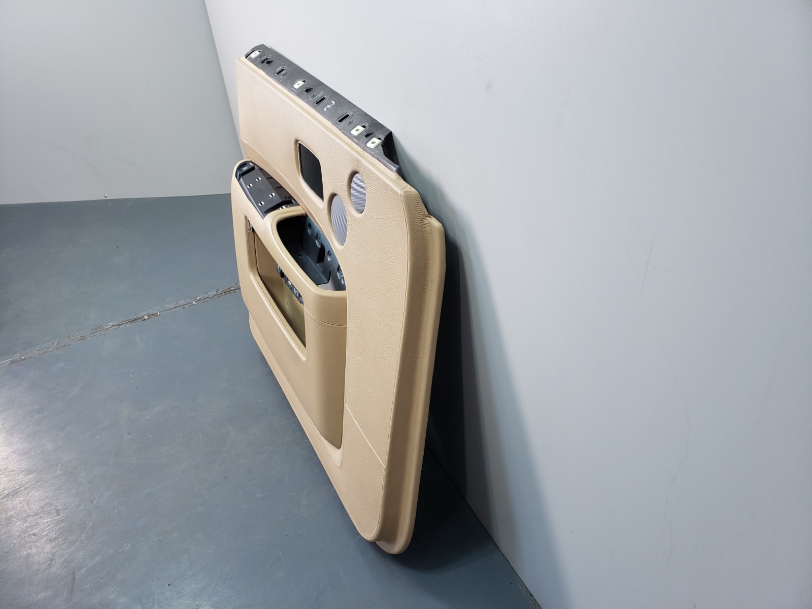Rolls-Royce Ghost 2010-2014 Front Left Door panel Beige
