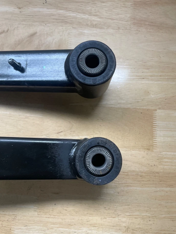 Brazos de control inferiores traseros ambos lados para Jeep Wrangler 2018-2025 OEM Foto 4 de 4