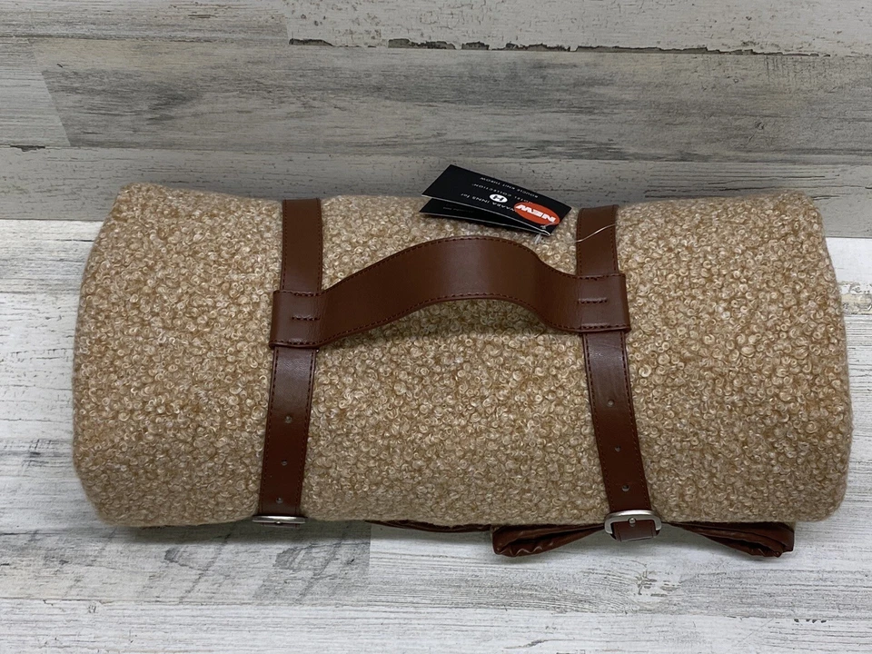 Hotel Collection Akwaaba Inns Boucle Tejido Tiro 50" x 70" Natural Nuevo Foto 2 de 4