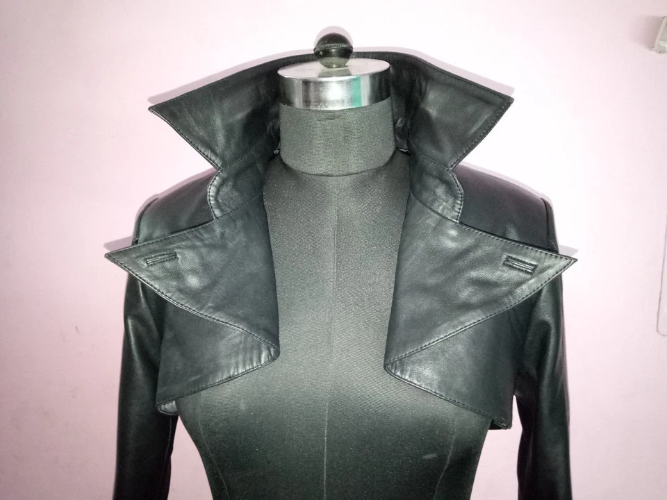 Chaquetas de motociclista bolero recortadas de cuero de cordero 100 % genuino para mujer Foto 2 de 4
