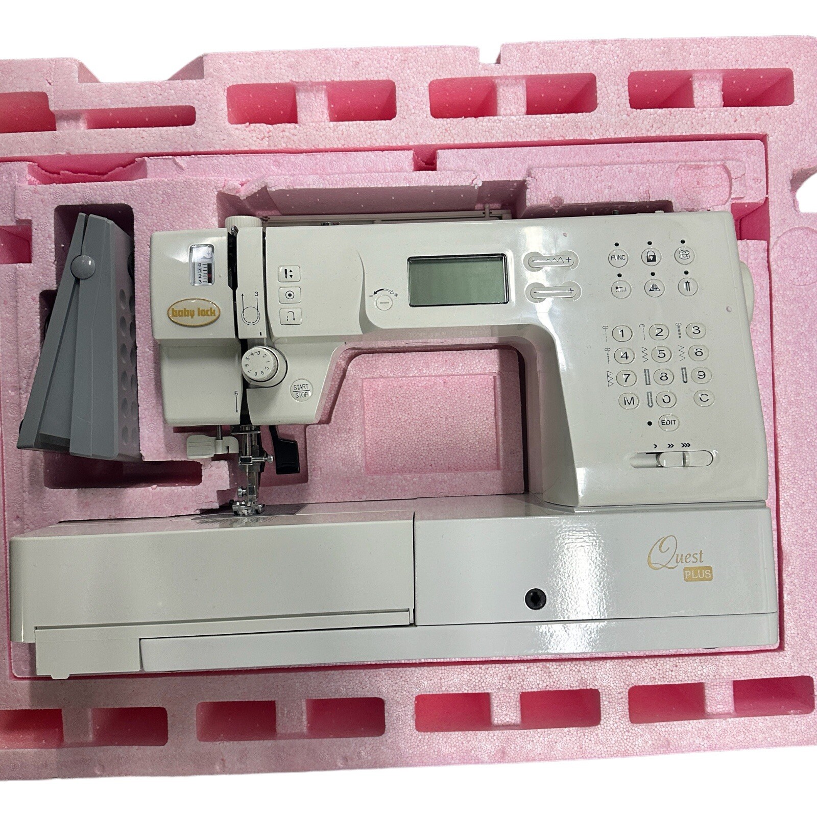 BABY LOCK QUEST PLUS BLQ2 Sewing Machine PDQ (PRECISION DUAL FEED