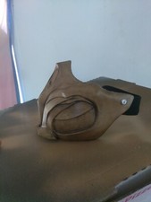 Máscara de escorpión Mortal Kombat 11.