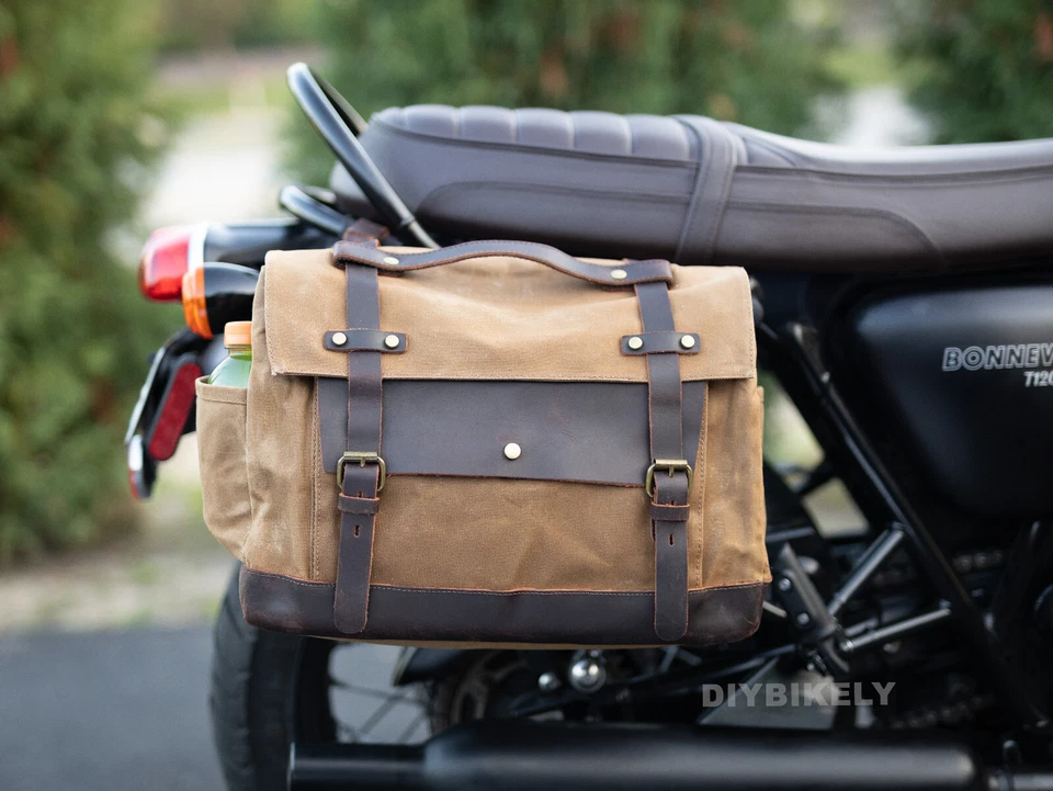 Triumph Speed | Bolsa Street Twin Saddle com Montagem Personalizada Bronzeada e Marrom LADO ESQUERDO - Imagem 2 de 4